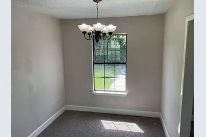 135 Huisache Street, Lake Jackson, TX 77566 - Photo 7