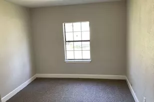 135 Huisache St, Lake Jackson, TX 77566 - Photo 7