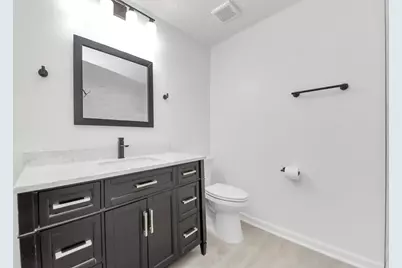 7842 Poitiers Drive, Houston, TX 77071 - Photo 19