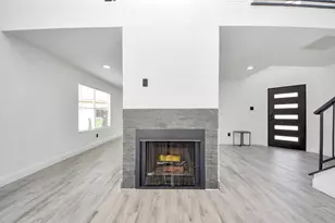 7842 Poitiers Dr, Houston, TX 77071 - Photo 5