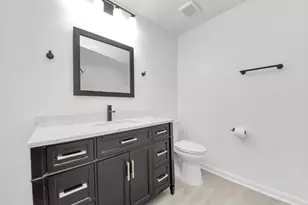 7842 Poitiers Dr, Houston, TX 77071 - Photo 19