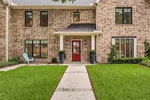 14722 River Forest Dr, Houston, TX 77079 - Photo 3