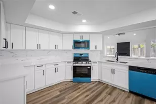 11915 Green Glade Dr, Houston, TX 77099 - Photo 9