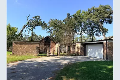 1607 Chestnut Ridge Road, Houston, TX 77339 - Photo 3