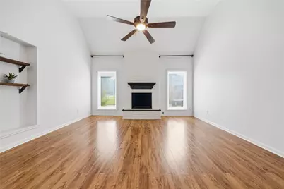 518 Rozelle Avenue, Sugar Land, TX 77498 - Photo 9