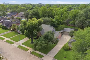 518 Rozelle Ave, Sugar Land, TX 77498 - Photo 27