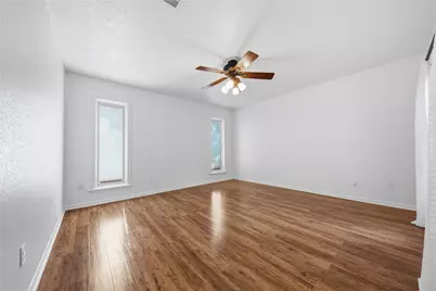 518 Rozelle Avenue, Sugar Land, TX 77498 - Photo 13