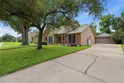 518 Rozelle Avenue, Sugar Land, TX 77498 - Photo 27