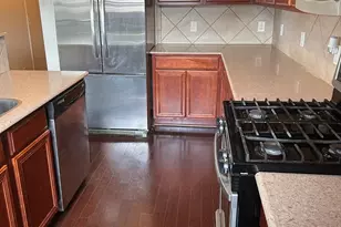 4102 Autumn View Dr, Houston, TX 77048 - Photo 3
