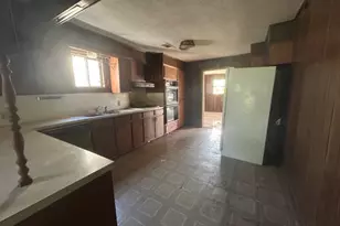 1439 W 5th St, Port Arthur, TX 77640 - Photo 5