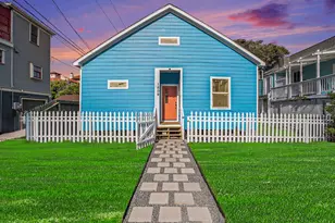 1809 19th St, Galveston, TX 77550 - Photo 3