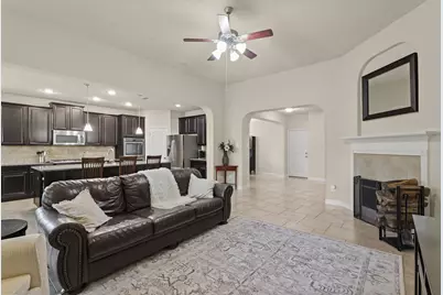 66 Hearthshire Circle, The Woodlands, TX 77354 - Photo 9