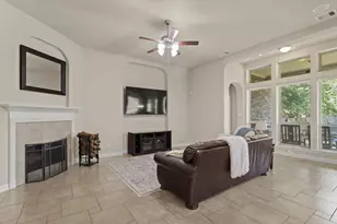 66 Hearthshire Cir, The Woodlands, TX 77354 - Photo 11