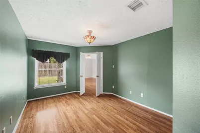 12526 Exbury Court, Tomball, TX 77377 - Photo 9