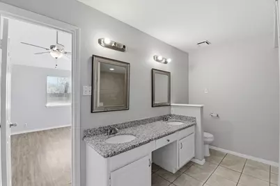 3643 Storm Creek Drive, Houston, TX 77088 - Photo 9