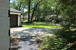 8 N Brook Pebble Ct, The Woodlands, TX 77380 - Photo 27