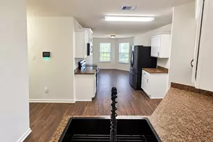 12221 Seacrest Ln, Texas City, TX 77568 - Photo 7