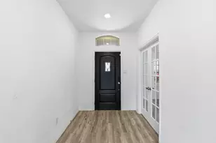 9010 Brazos Dr, Baytown, TX 77521 - Photo 7