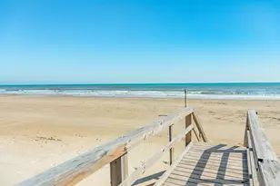 107 Howard Ave, Surfside Beach, TX 77541 - Photo 7