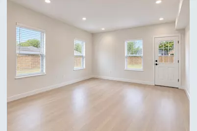 305 E Defee Avenue, Baytown, TX 77520 - Photo 5
