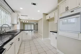 11451 Gracechurch Dr, Houston, TX 77066 - Photo 5
