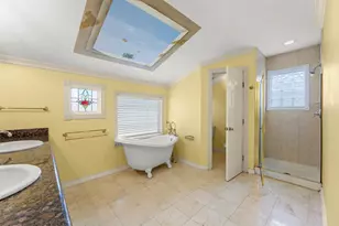 1535 W 25th St, Houston, TX 77008 - Photo 27