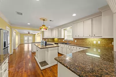 1535 W 25th Street, Houston, TX 77008 - Photo 9