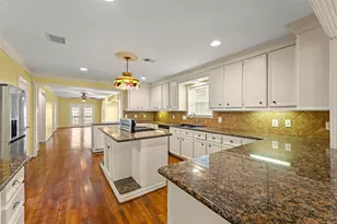 1535 W 25th St, Houston, TX 77008 - Photo 9