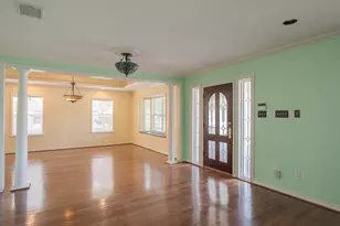 1535 W 25th St, Houston, TX 77008 - Photo 13
