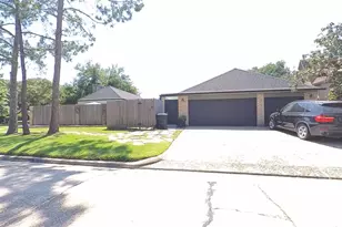 3339 Country Club Blvd, Stafford, TX 77477 - Photo 43