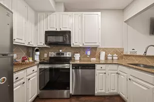 2211 S Braeswood Blvd, Houston, TX 77030 - Photo 15