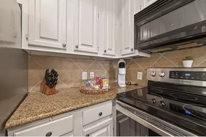 2211 S Braeswood Boulevard #21F, Houston, TX 77030 - Photo 17