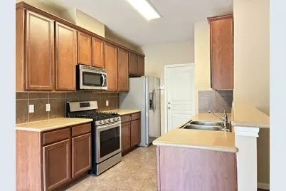 8327 Cassidy Creek Court, Houston, TX 77095 - Photo 5
