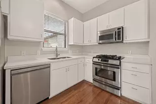 5653 Pine St, Houston, TX 77081 - Photo 11