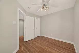 5653 Pine St, Houston, TX 77081 - Photo 17