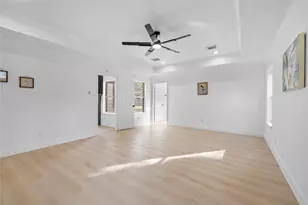 9714 Broadley Dr, Sugar Land, TX 77498 - Photo 25
