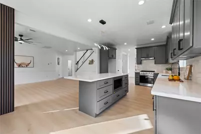 9714 Broadley Drive, Sugar Land, TX 77498 - Photo 17