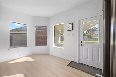 9714 Broadley Drive, Sugar Land, TX 77498 - Photo 19