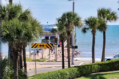 6102 Seawall Boulevard #235, Galveston, TX 77551 - Photo 7