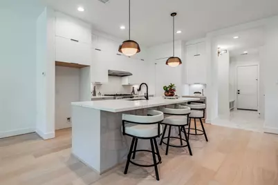 816 W 17th Street, Houston, TX 77008 - Photo 7