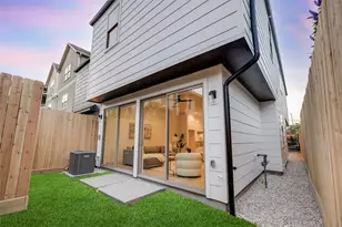 816 W 17th St, Houston, TX 77008 - Photo 35