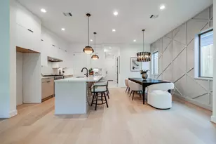 816 W 17th St, Houston, TX 77008 - Photo 9