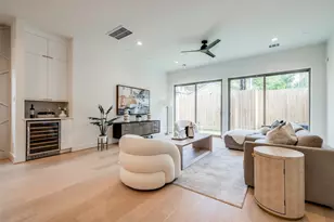 816 W 17th St, Houston, TX 77008 - Photo 17