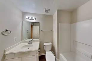 2219 Shady Pine Dr, Conroe, TX 77301 - Photo 15