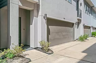 955 Saint Augustine St, Houston, TX 77023 - Photo 29
