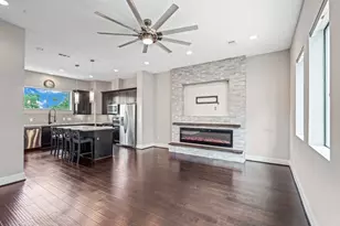 955 Saint Augustine St, Houston, TX 77023 - Photo 5