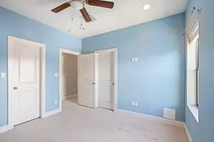 955 Saint Augustine St, Houston, TX 77023 - Photo 15