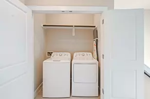 955 Saint Augustine St, Houston, TX 77023 - Photo 23
