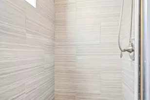 955 Saint Augustine St, Houston, TX 77023 - Photo 13