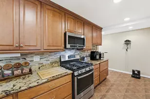 18327 Shoreline Dr, Crosby, TX 77532 - Photo 9